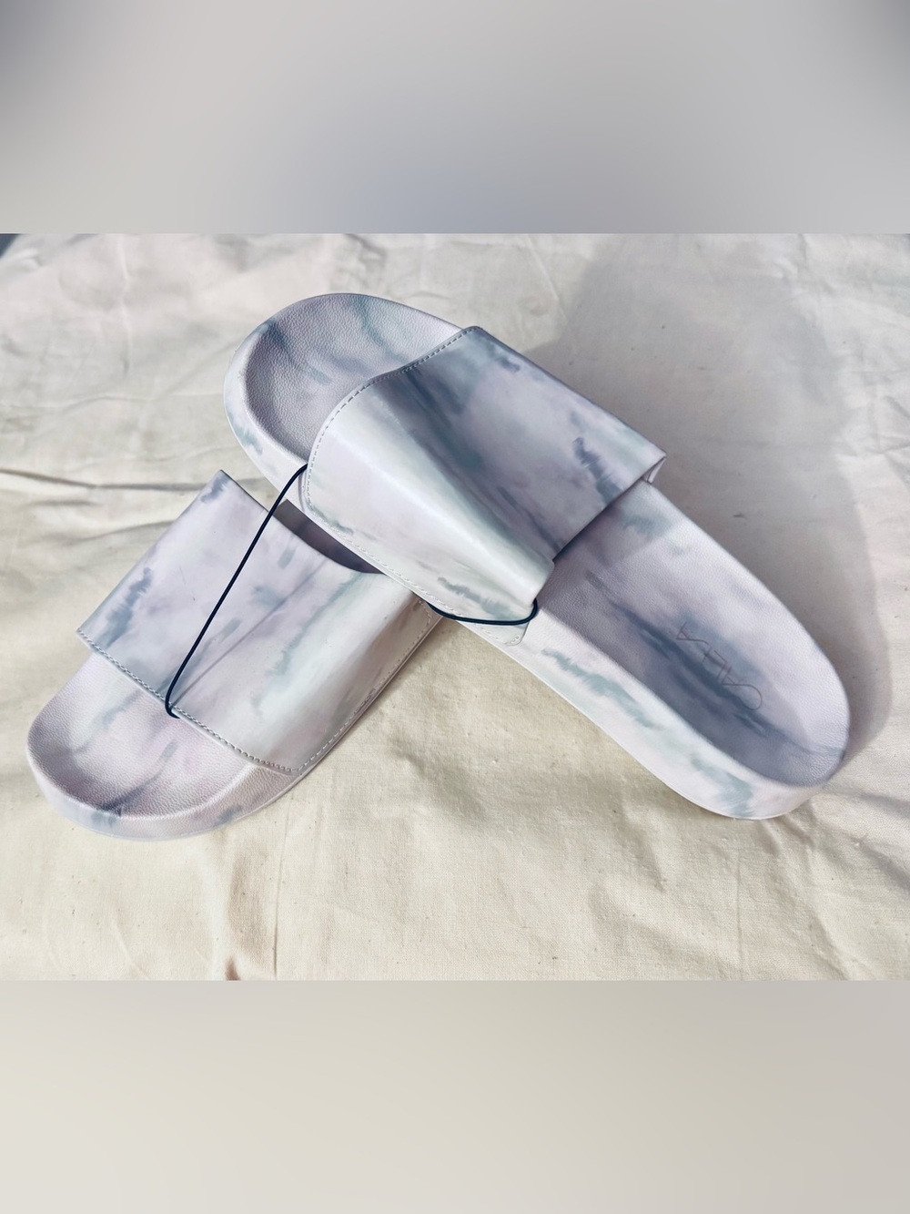 Marble-Print Slide Sandals in Pale Lavender - Women